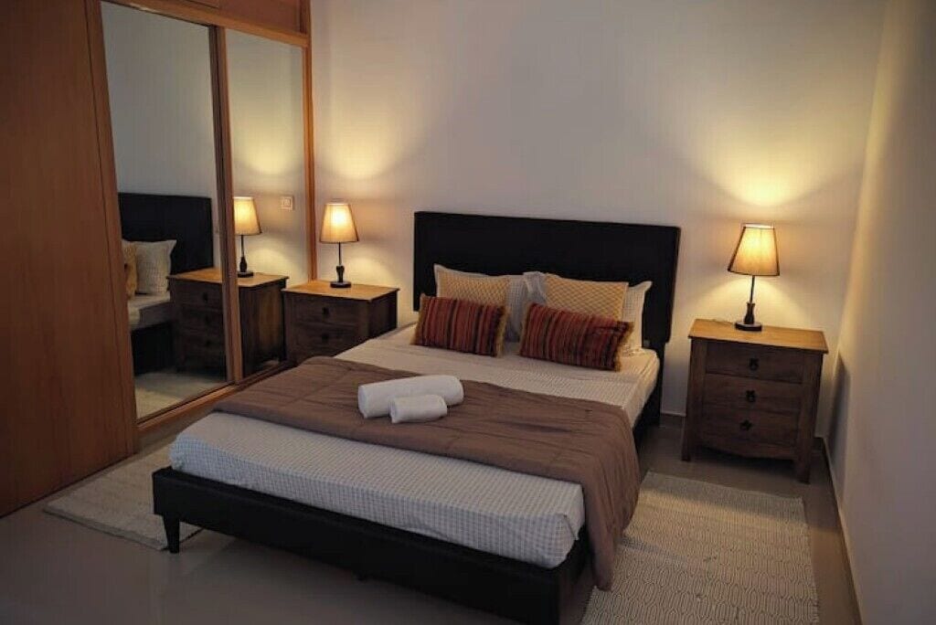 2 Schlafzimmer, Bügeleisen/Bügelbrett, WLAN, Bettwäsche