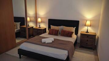 2 Schlafzimmer, Bügeleisen/Bügelbrett, WLAN, Bettwäsche