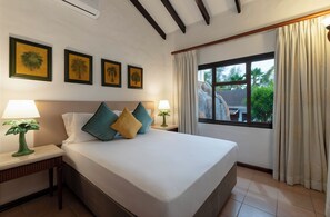 Deluxe-Vierbettzimmer | Zimmersafe, Verdunkelungsvorhänge, kostenloses WLAN, Bettwäsche