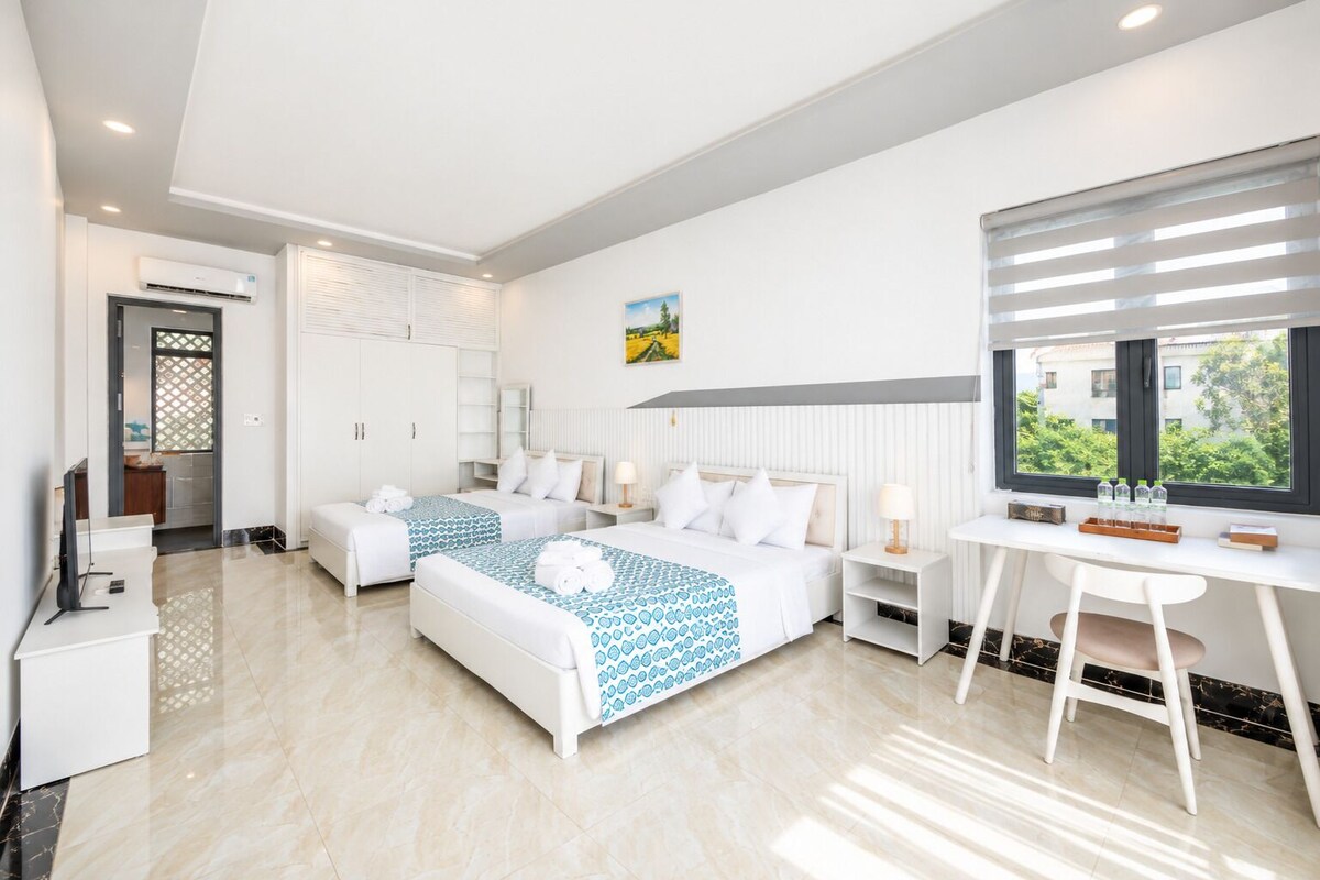 Family Room, Ocean View | Desk, bed sheets