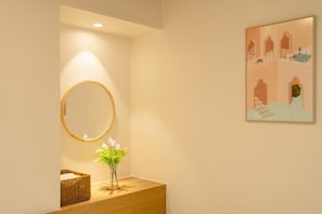 Chambre Premium avec lits jumeaux, vue ville | Intérieur