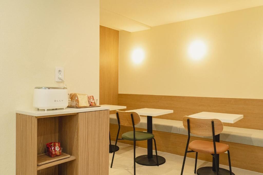 Habitació estàndard, vistes a la ciutat | Servei de restauració