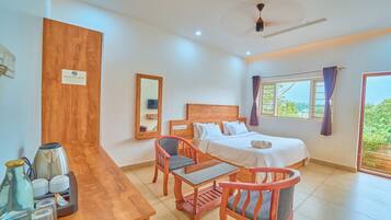 Standard Double Room, Garden View