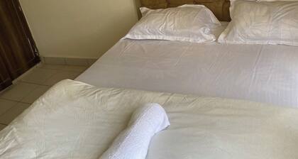 Cozy 1-bedroom apartment in beautiful Machakos with AC