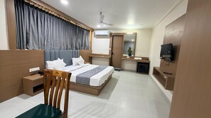 Room - Hotel TGR Bharuch (Bharuch)