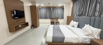 Hotel TGR Bharuch