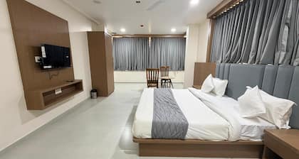 Hotel TGR Bharuch