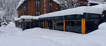 YAYLA HOTEL UZUNGOL