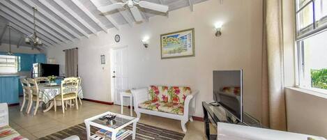 Apartment, 2Â Schlafzimmer, Terrasse, Gartenblick | Wohnbereich
