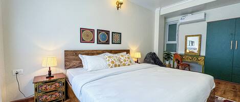 1 bedroom, iron/ironing board, WiFi, bed sheets