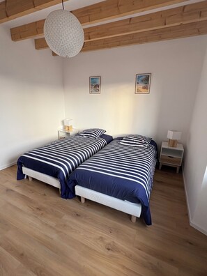 Room - Maison située dans la station balnéaire de BINIC, à proximité des plages. (Binic-Étables-sur-Mer)