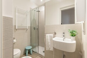 Hair dryer, towels - Charming apartment in Kalsa (Palermo)