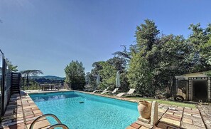 Piscine extérieure, piscine chauffée