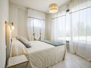 6 camere, culla da viaggio, Wi-Fi gratuito