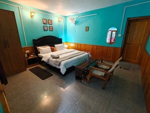 Deluxe Room - Nirvana River Nest (Sainj)