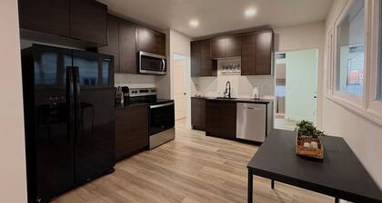 Modern Luxe Retreat-Downtown SLC home