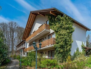 Apartment | Exterior - Hotel Heiderhof by Belvilla Single Room (Obersteinebach)
