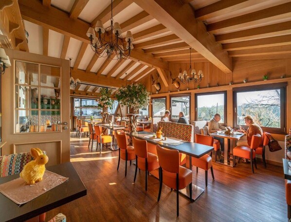 Apartment | Dining - Hotel Heiderhof by Belvilla Single Room (Obersteinebach)