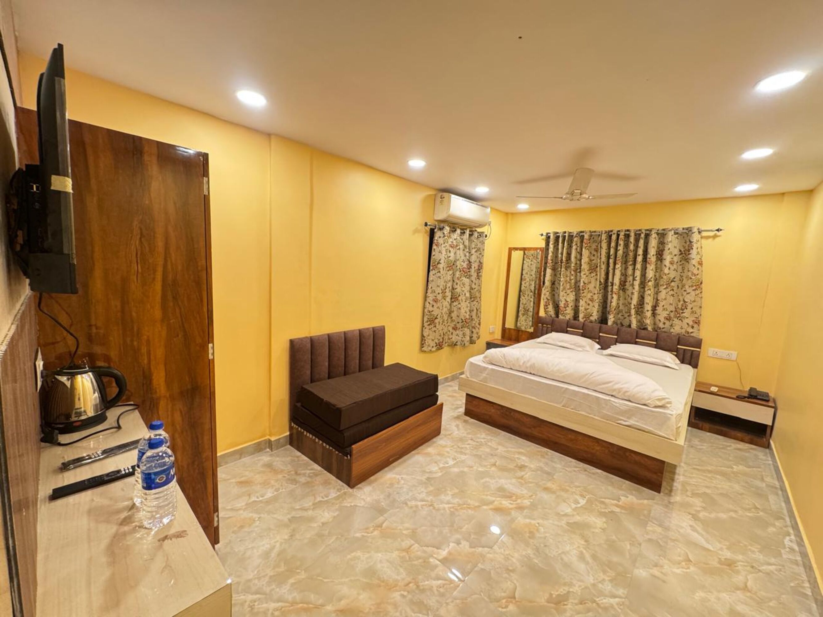 Standard Double Room, City View