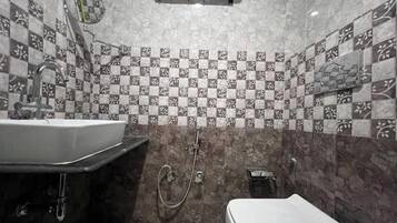 Kahden hengen deluxe-huone | Kylpyhuone