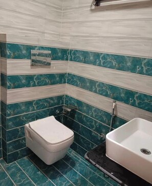 Deluxe tweepersoonskamer | Badkamer