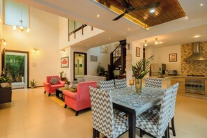 Villa, 3 Bedrooms, Pool View, Beachside | Interior