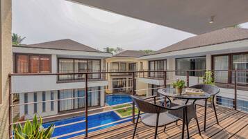 Villa, 3 Bedrooms, Pool View, Beachside | Outdoor dining