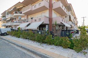 Exterior - Orestis Suite No 2 by RentalsPro - Nea Moudania (Nea Moudania)