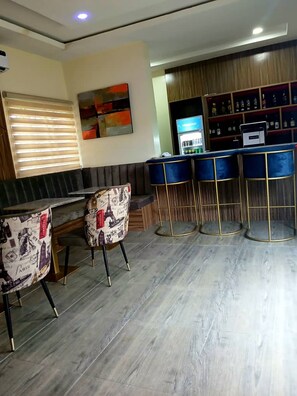 Bar (en la propiedad)