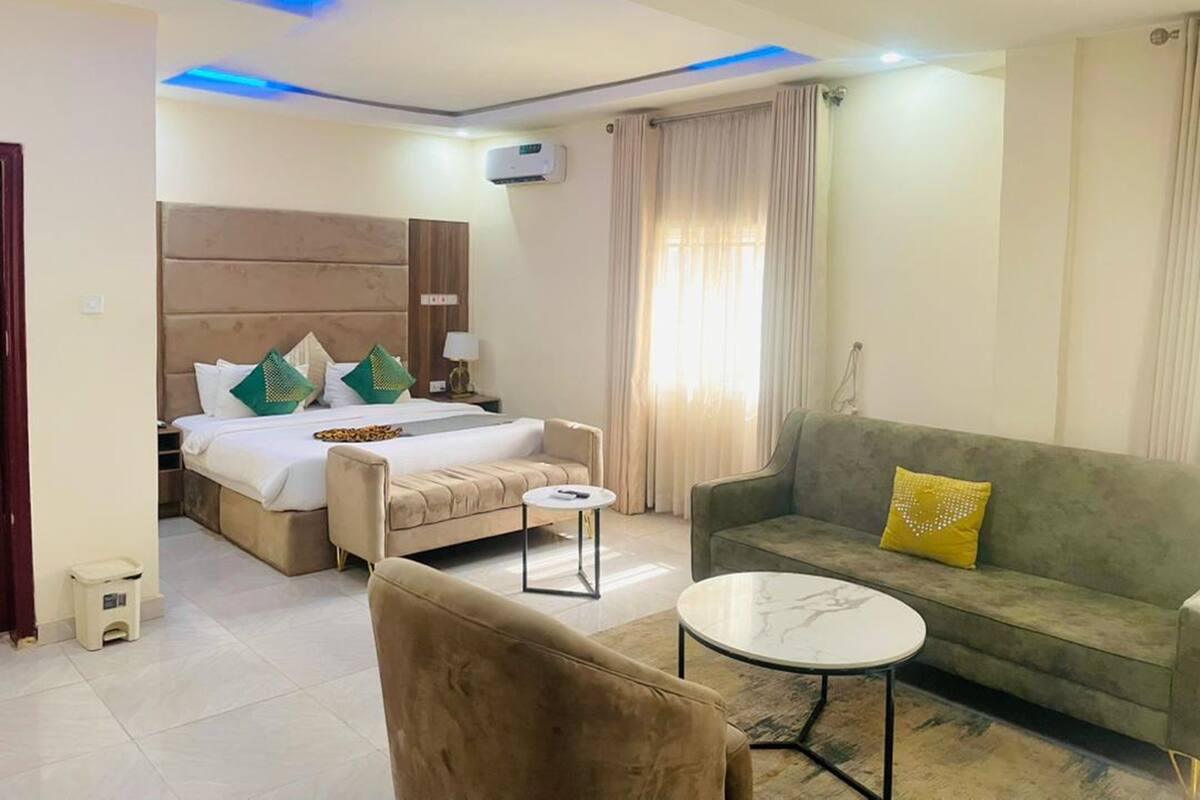 Studio Suite Tiêu chuẩn