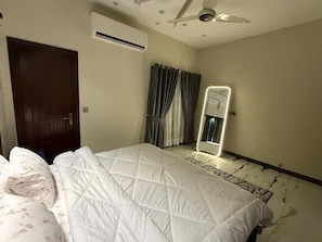 3 dormitorios, tabla de planchar con plancha, wifi y ropa de cama