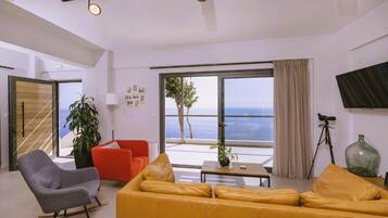 Villa, Balcony, Garden View | Living area