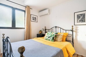 Bungalow, 2 habitaciones, fumadores, vistas al jardín | 2 dormitorios