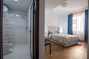 Bathroom - Vrbo Property (Yaoundé)