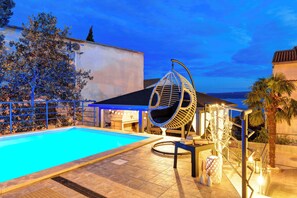 Outdoor pool, a heated pool - Apartment für 2 Personen mit Balkon in ruhiger Lage in Dramalj (Dramalj)