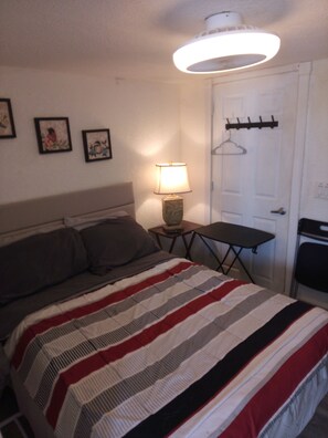 2 sovrum, internet och sängkläder