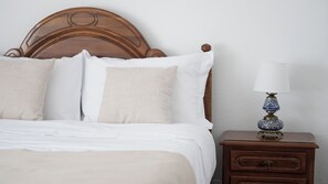 3 chambres, fer et planche à repasser, accès à Internet, literie fournie