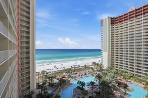 On the beach - Shores of Panama #1022, Updated 3BR+Bunk, Amazing Views! (Panama City Beach)