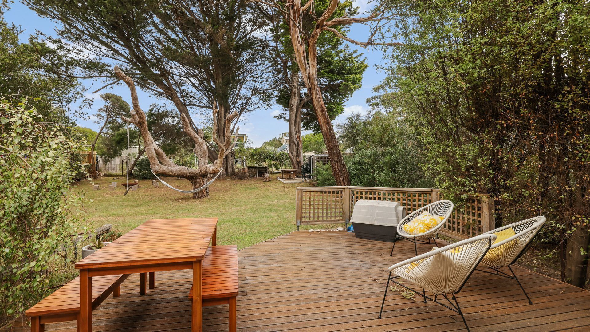 Outdoor dining