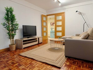 Smart TV - La Muralla de los Sitios by Alogest (Zaragoza)