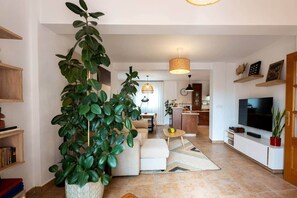 TV, fireplace - Comeback Villa Itaca (Motril)