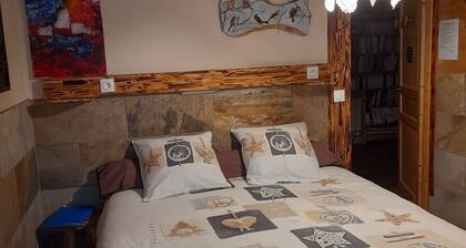 Chambre dâhĂŽtes « Chambre Ăglantine » avec vue montagne, jardin partagĂ© et Wi-Fi