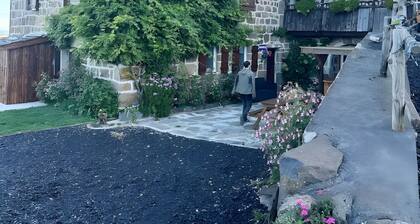 Bed & Breakfast 'Chambre Les Amoureux' mit Bergblick, Gemeinschaftsgarten und WLAN