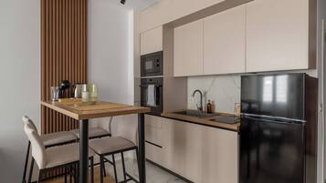 Apartment, 1 Bedroom, Balcony | Bahagian dalam