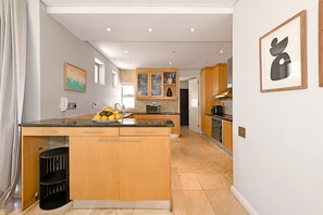 House - 5 Bed House Pool Fresnaye Sea Point (Cape Town)