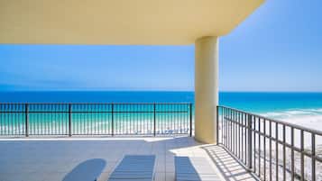 Apartamento, 4 habitaciones | Jardines del alojamiento
