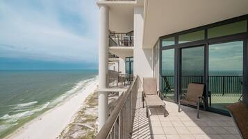 Condo, 3 quartos | Área da propriedade