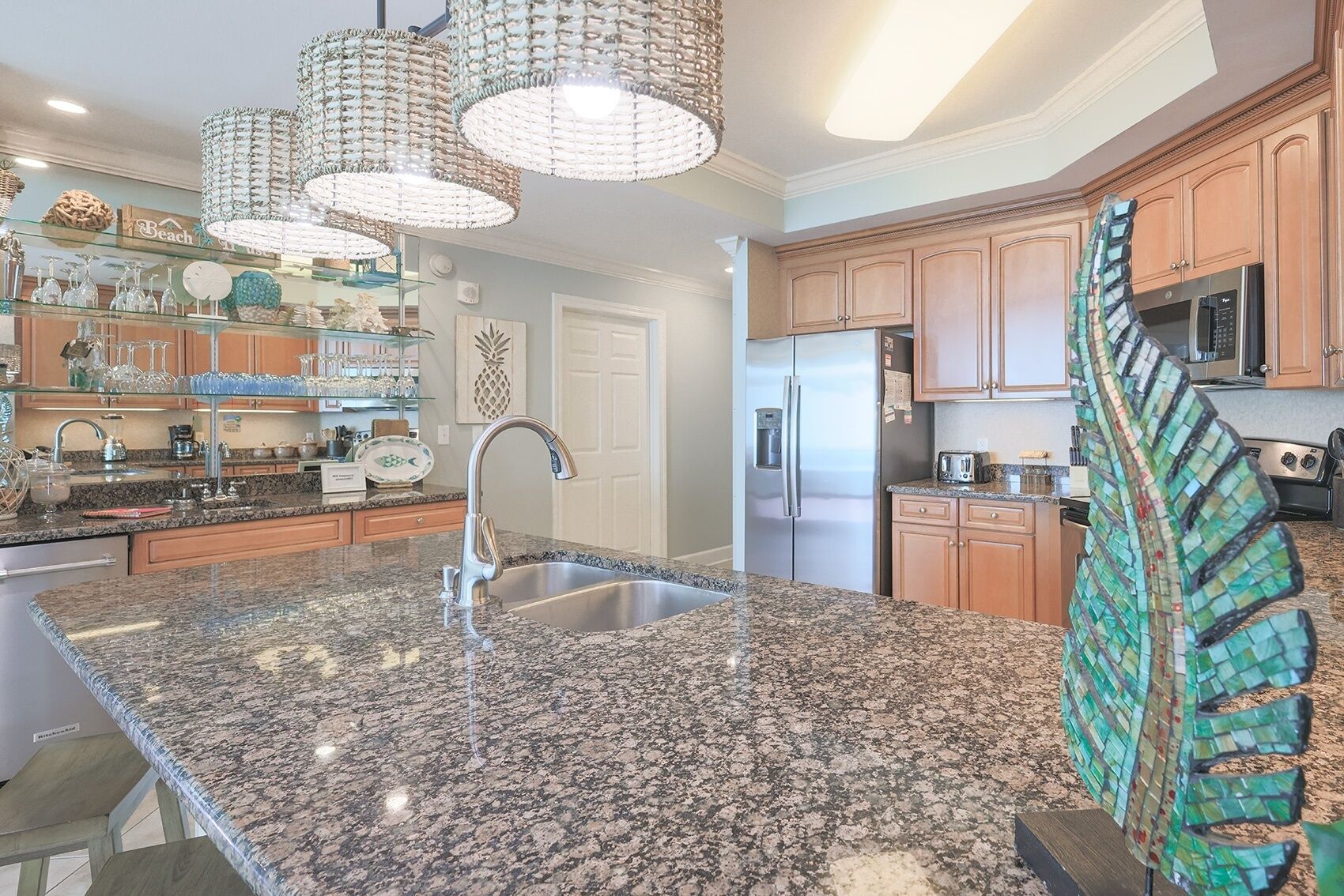 Condo, 3 Bedrooms | Private kitchen | Coffee/tea maker, fridge, oven