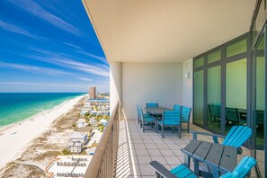 Outdoor dining - The Oasis 1802 Formerly Phoenix West Ii 1802 3 Bedroom Condo (Orange Beach)