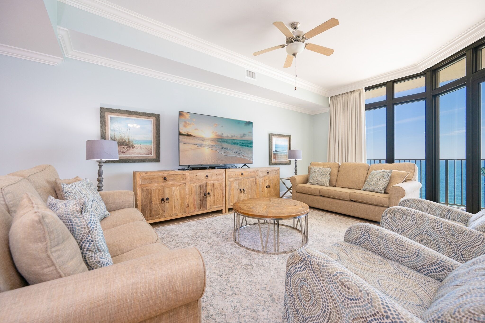 Condo, 3 habitaciones | Área de sala de estar